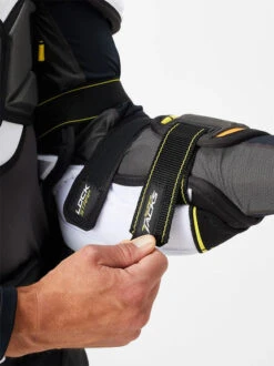 Coudières CCM Super Tacks AS1 Senior 16 Coudières CCM Super Tacks AS1 Senior -Hockey Équipement Boutique pdtimg 4472748b