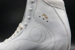 Bottines Risport Royal Pro Noir 15 Bottines Risport Royal Pro Noir -Hockey Équipement Boutique pdtimg 4979358b