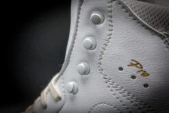 Bottines Risport Royal Pro Noir 16 Bottines Risport Royal Pro Noir -Hockey Équipement Boutique pdtimg 4979359b