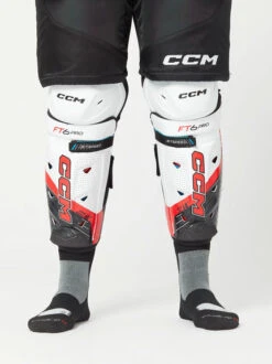 Jambières CCM JetSpeed FT6 Pro Senior -Hockey Équipement Boutique pdtimg 5002535b