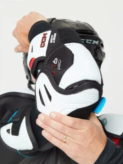 Coudières CCM JetSpeed FT6 Pro Senior 18 Coudières CCM JetSpeed FT6 Pro Senior -Hockey Équipement Boutique pdtimg 5002770b